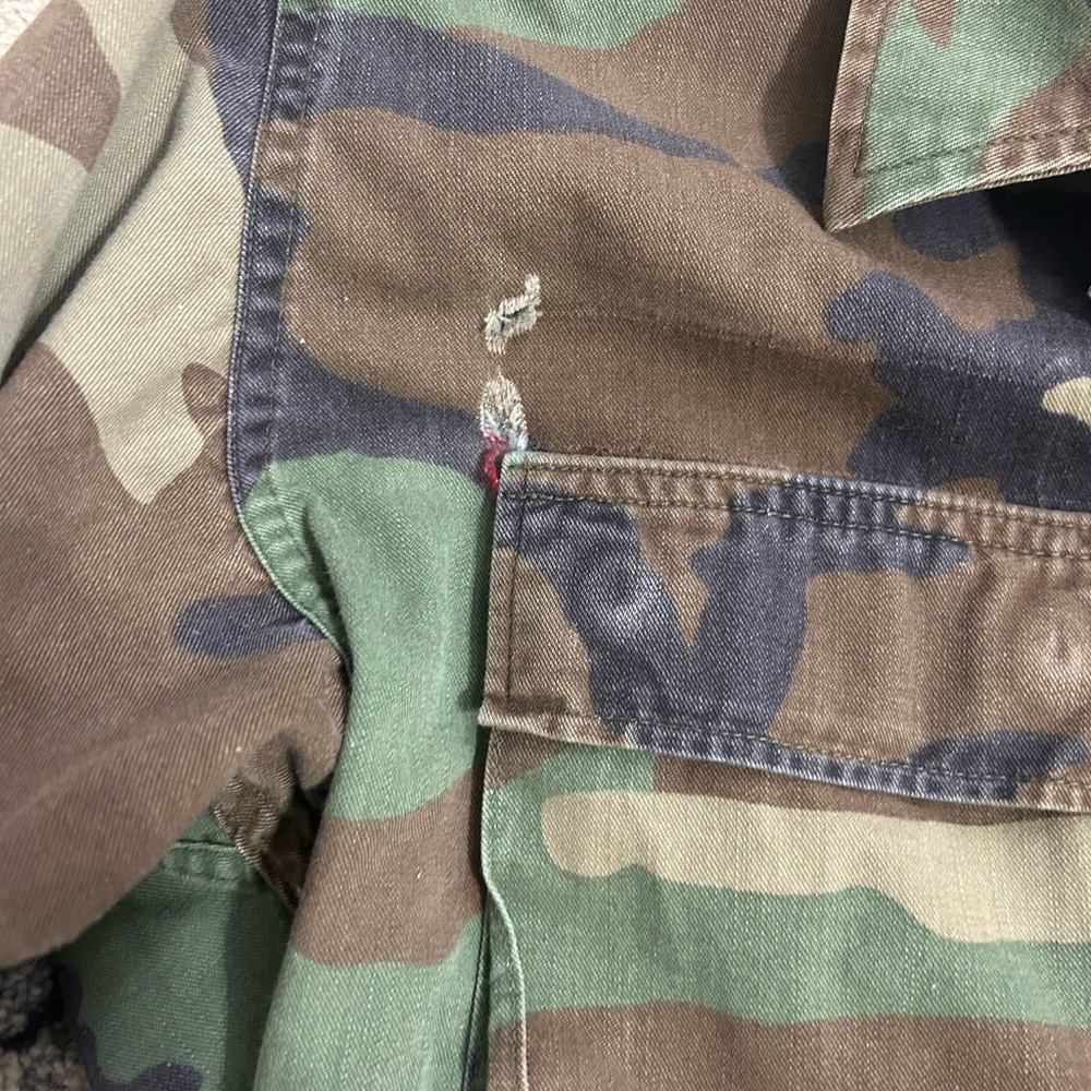 Vintage U.S. Army Camouflage Utility Jacket/Shirt - Picture 4 of 8
